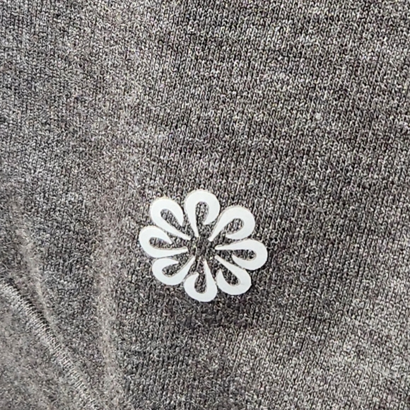 Pro Player Grey & Pink Mesh/Netting Accents Long Sleeve Top Size Medium - Picture 5 of 9